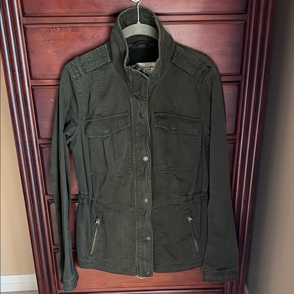 Abercrombie & Fitch Military-Style Utility Jacket Olive Green Medium